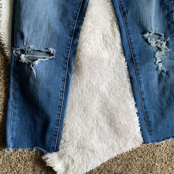 KanCan Jeans Size 9  - Picture 9 of 9